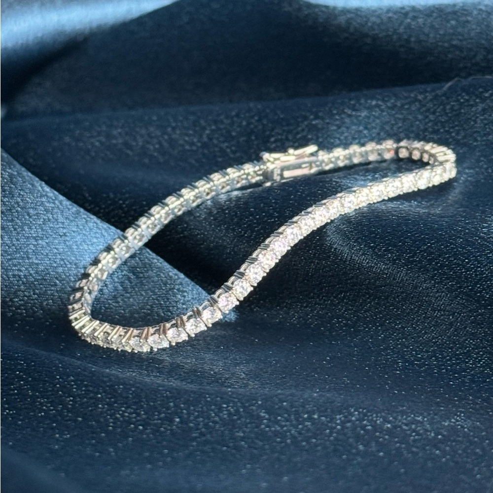 Moissanite Tennis Bracelet 3mm, Hearts & Arrows Cut – 925 Sterling Silver